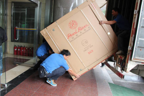 万年钢琴贵重工艺品无忧运